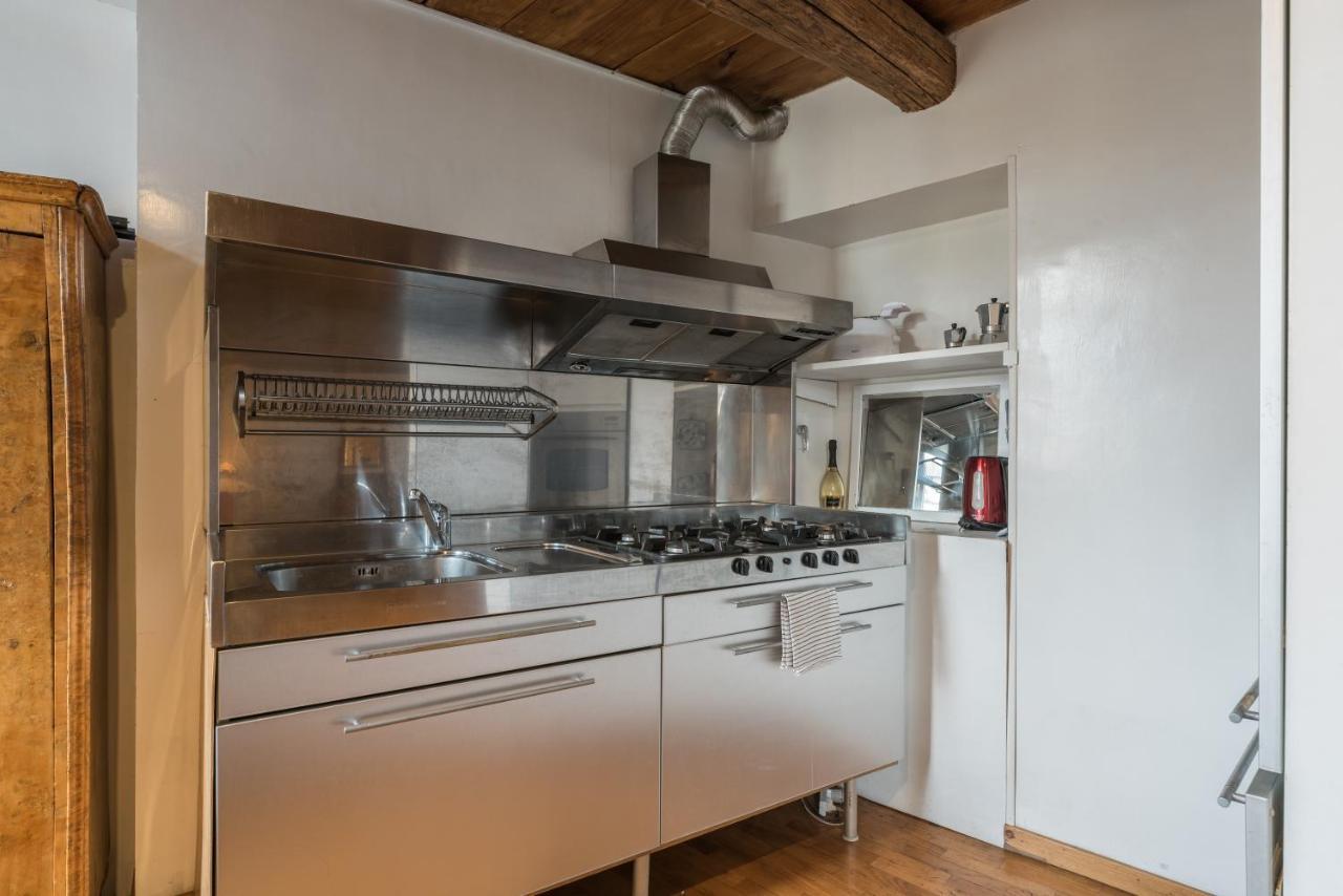 Cozy Wooden Apt In Piazza Navona Apartment Rome Exterior photo